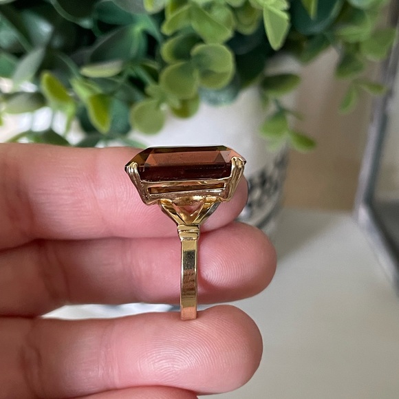 Vintage Avon Large Smoky Lustre Brown Orange Topaz Faux 1970s size 8.5 Goldtone - Picture 2 of 8